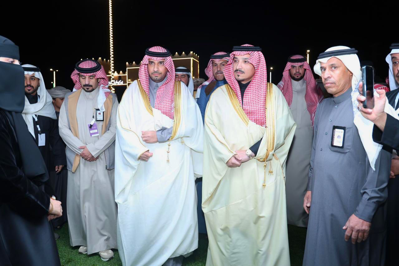 محافظ النعيرية يفتتح مهرجان ربيع النعيرية في نسخته الرابعة والعشرين